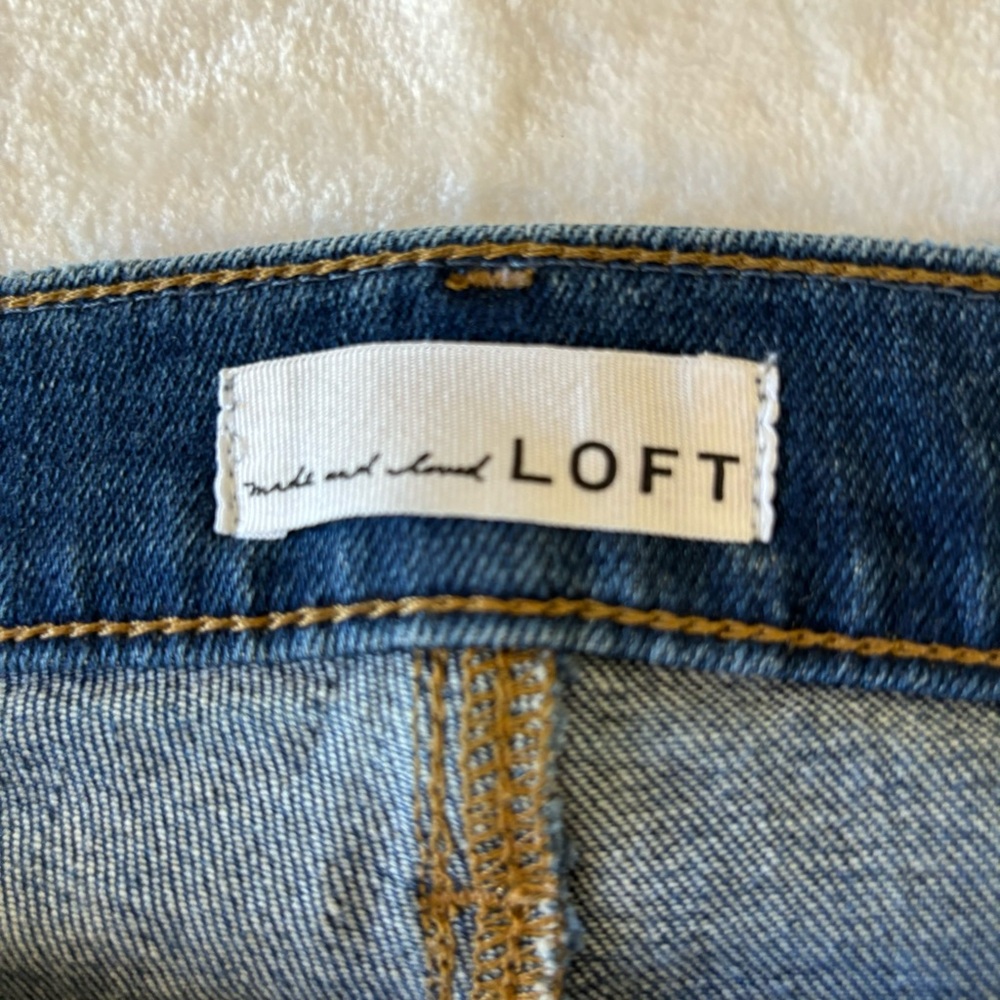 LOFT Women’s The Super Soft Girlfriend Jeans size 29/8 - Picture 3 of 15